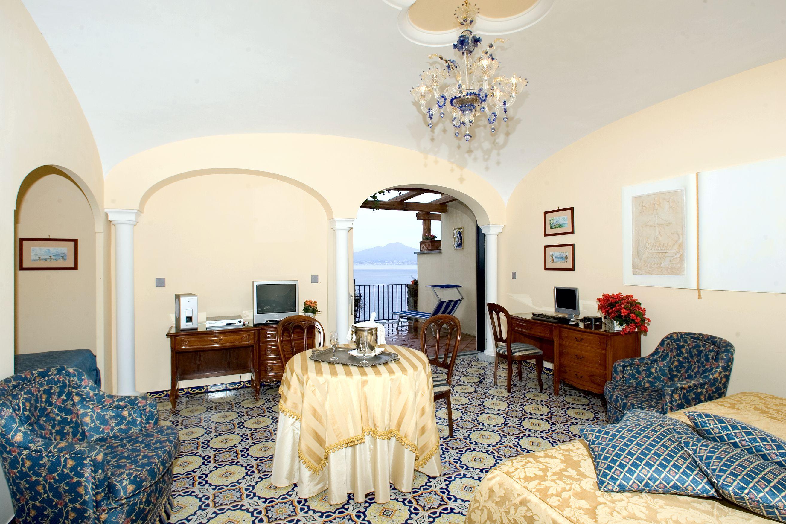 Hotel La Tonnarella Sorrento Room photo