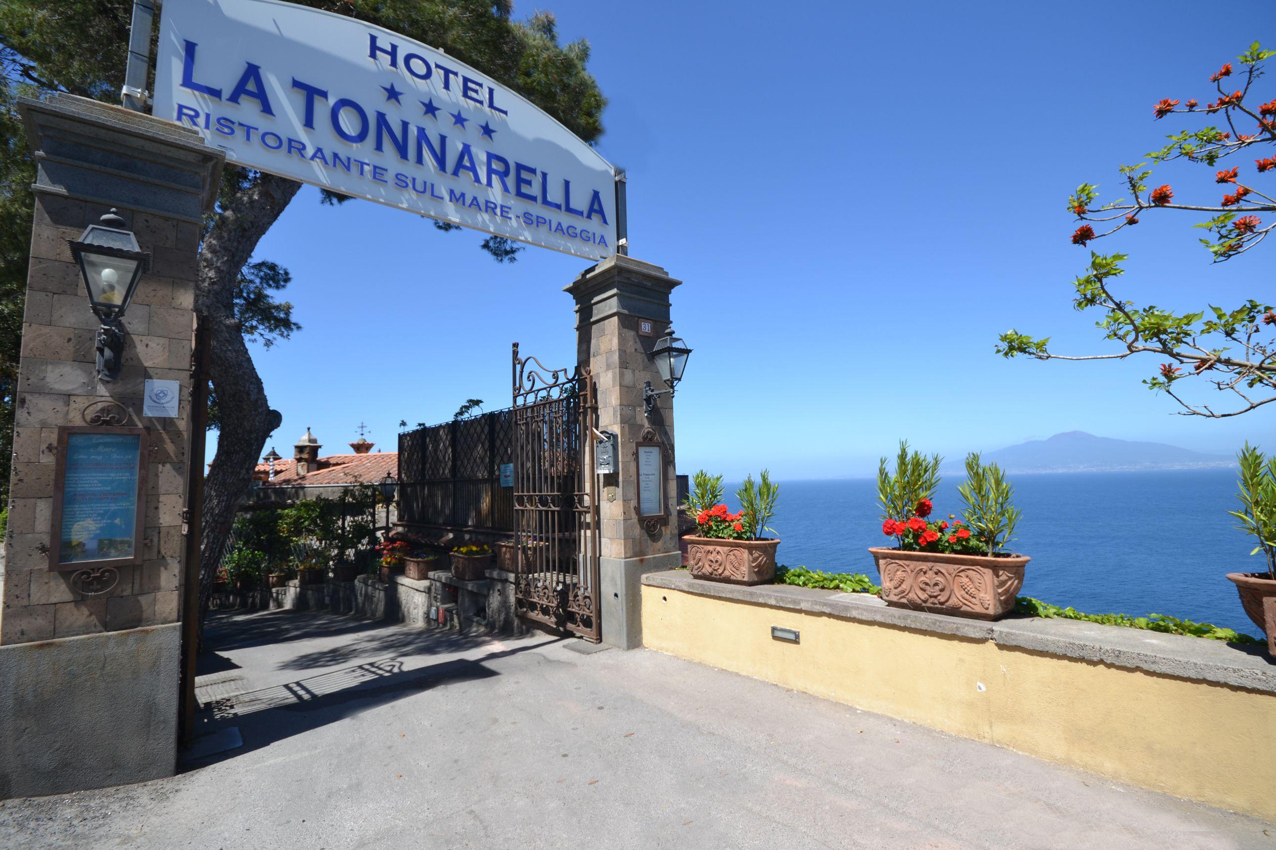 Hotel La Tonnarella Sorrento Exterior photo